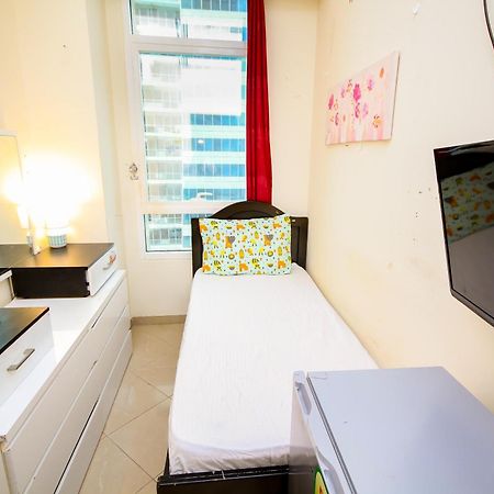Nice Single Rooms For "Girls" Only In Dubai, Marina Bagian luar foto