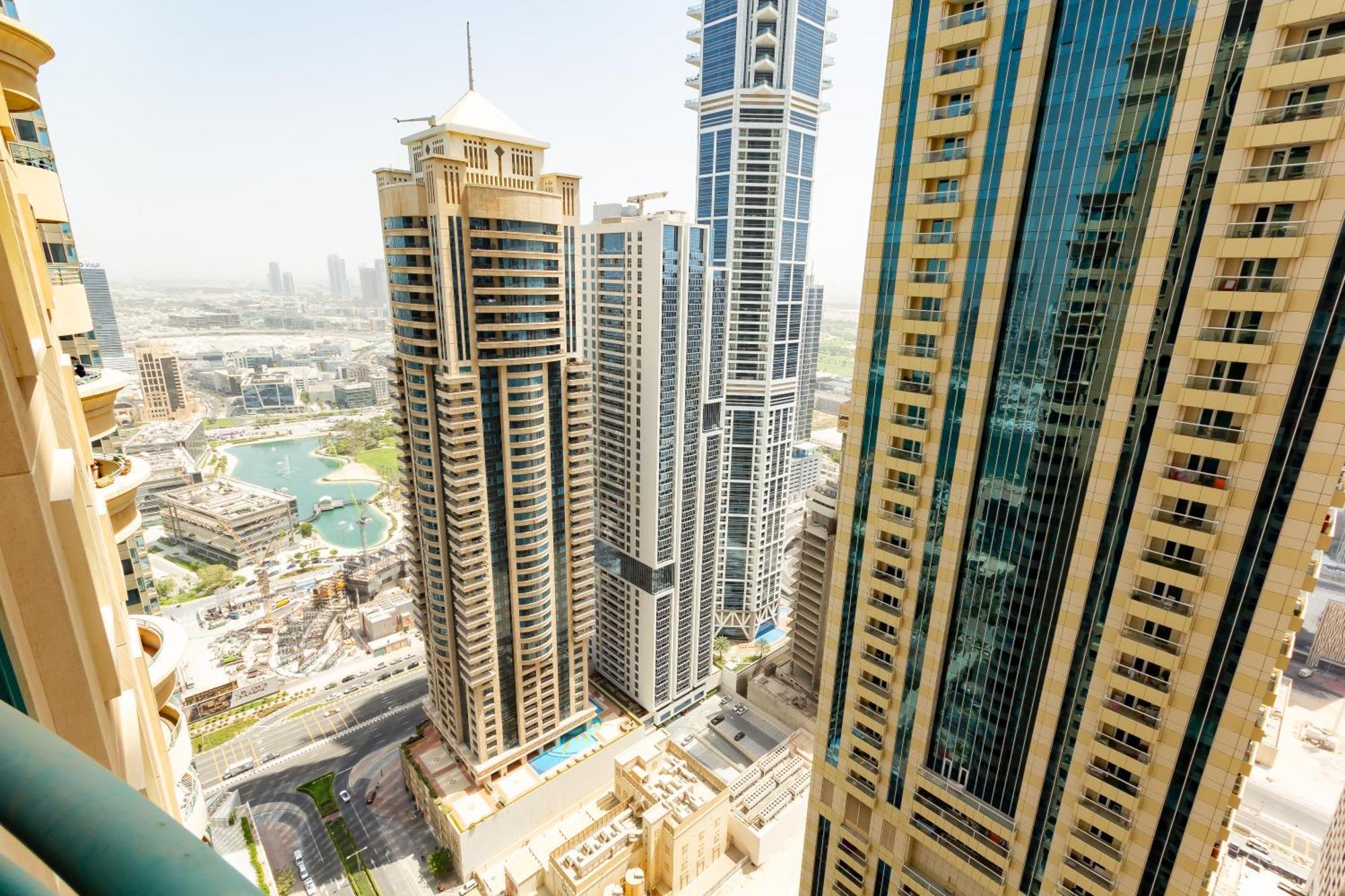 Nice Single Rooms For "Girls" Only In Dubai, Marina Bagian luar foto