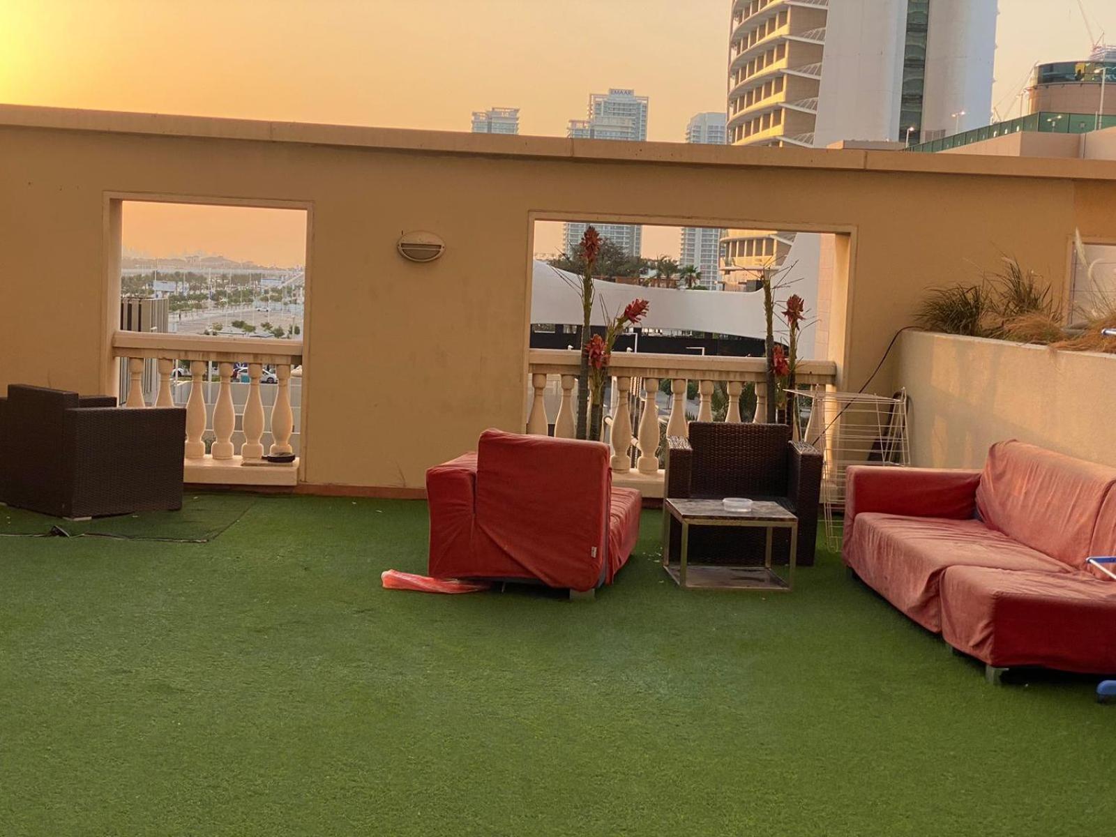 Nice Single Rooms For "Girls" Only In Dubai, Marina Bagian luar foto