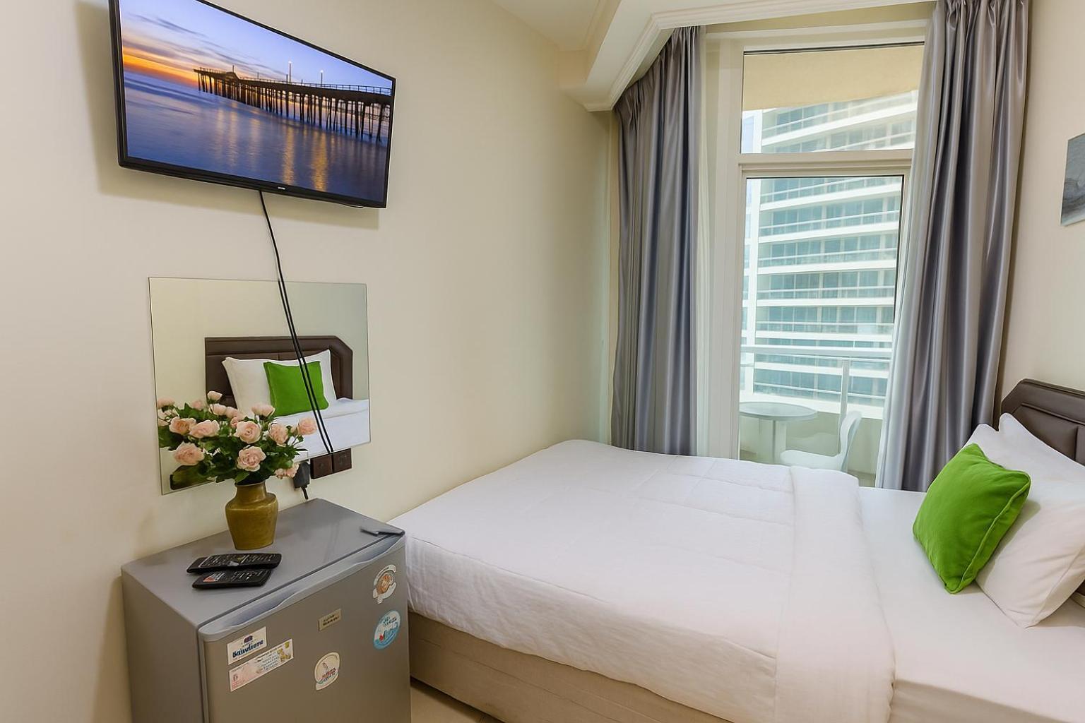 Nice Single Rooms For "Girls" Only In Dubai, Marina Bagian luar foto
