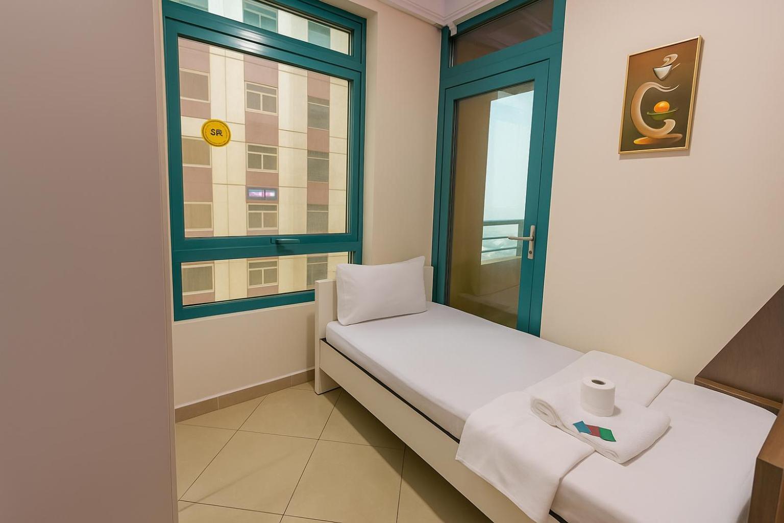 Nice Single Rooms For "Girls" Only In Dubai, Marina Bagian luar foto